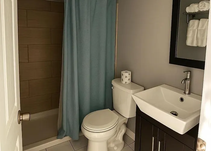 Atlantic Breeze & Motel 2*